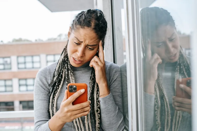 Scrolling Yourself Into Misery: How Social Media Turned Comparison Into a Full-Time Job
