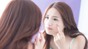 Skincare Korea yang Dapat Membuat Wajah Beruntusan dan Jerawatan