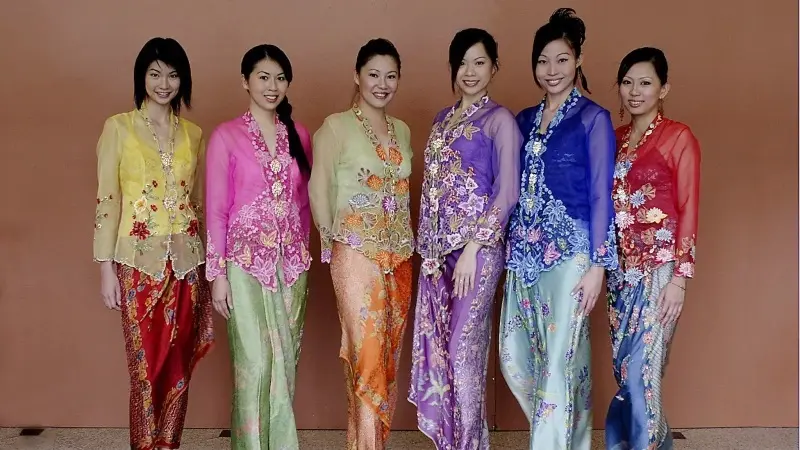 Model Kebaya Encim Betawi yang Nyaman Banget Dipakai